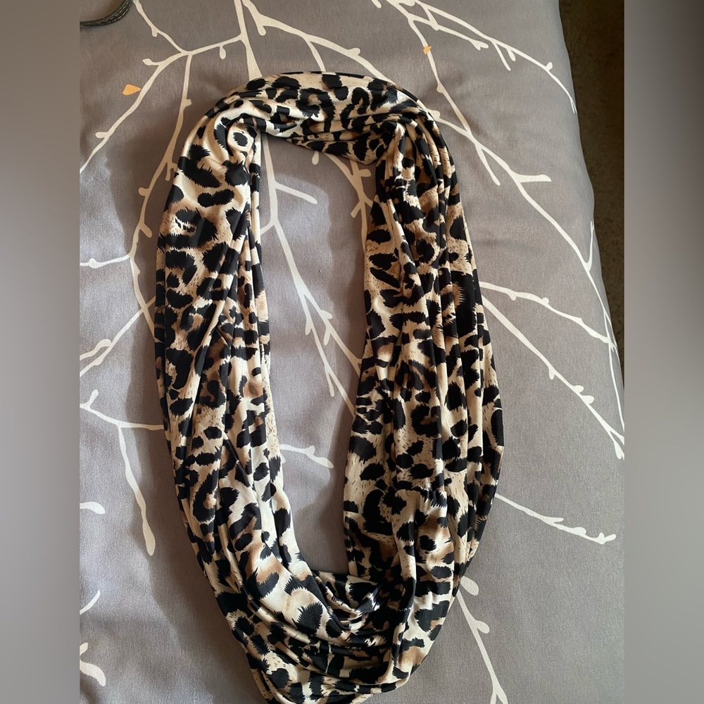 Leopard scarf